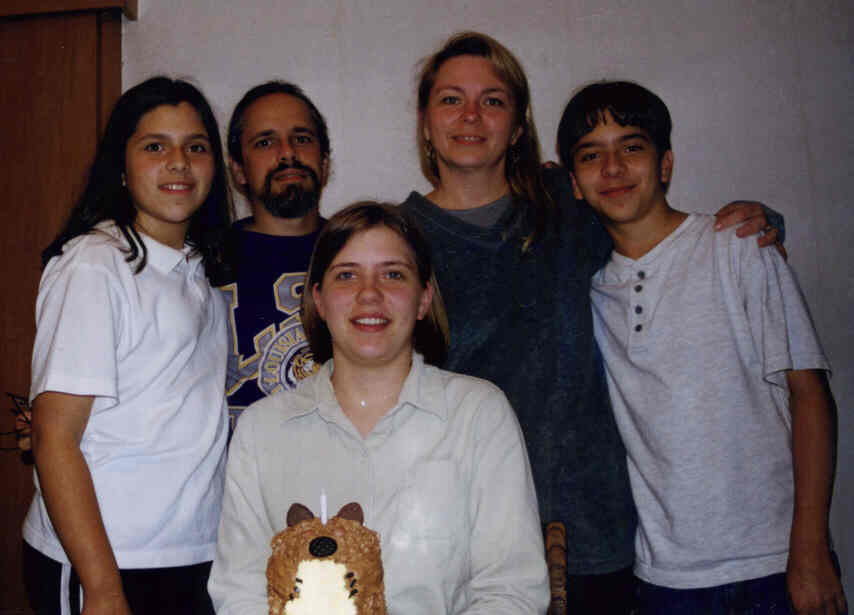 JuliaBD2.jpg (35853 bytes)