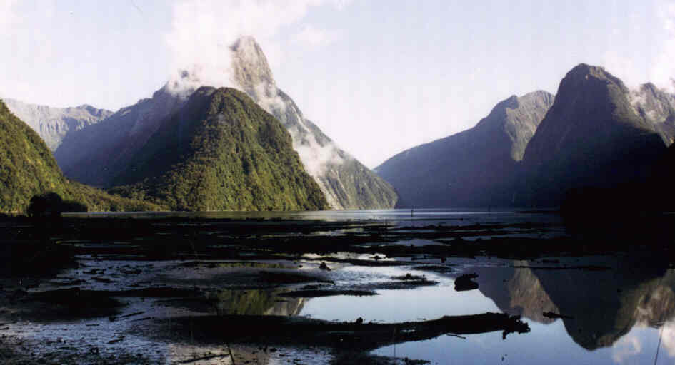 Milford2.jpg (35535 bytes)