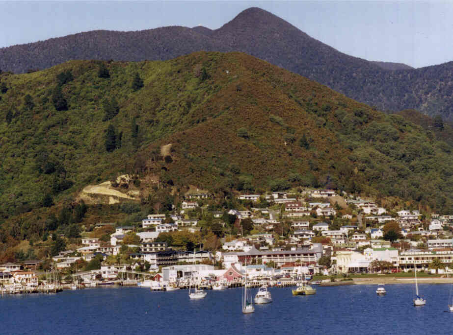 Picton1.jpg (70685 bytes)